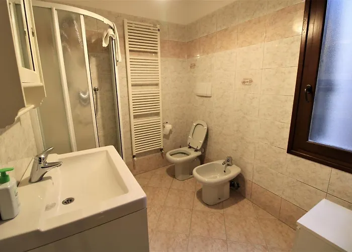 And Spacious البندقية